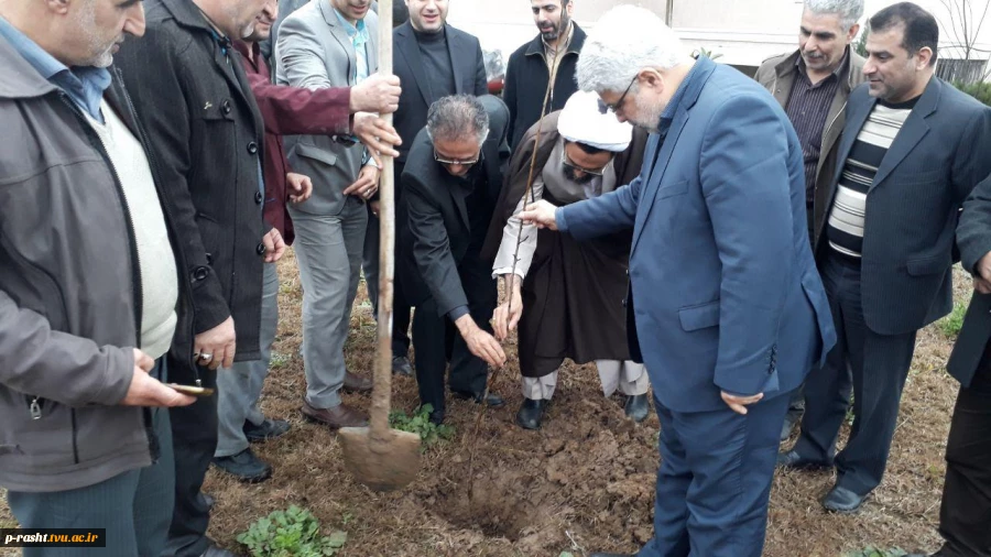 حضور رئیس دفتر نهاد نمایندگی مقام معظم رهبری در دانشگاه فنی و حرفه ای در دانشکده فنی شهید چمران رشت 12